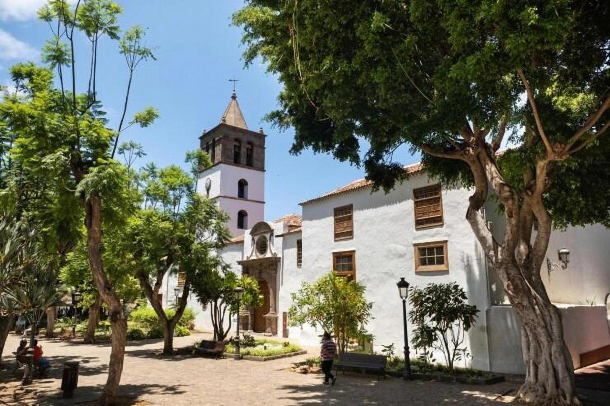 Icod De Los Vinos Centro Bagian luar foto